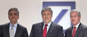 Unter Ex-Chef Ackermann (Mitte) soll die Deutsche Bank die Bilanzen frisiert haben. 