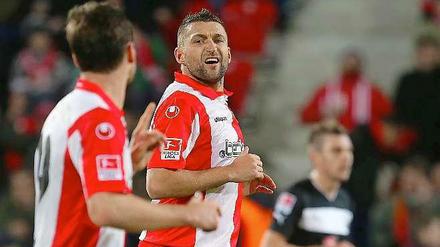 Thorsten Mattuschka dürfte in der kommenden Saison einen neuen Konkurrenten bekommen.
