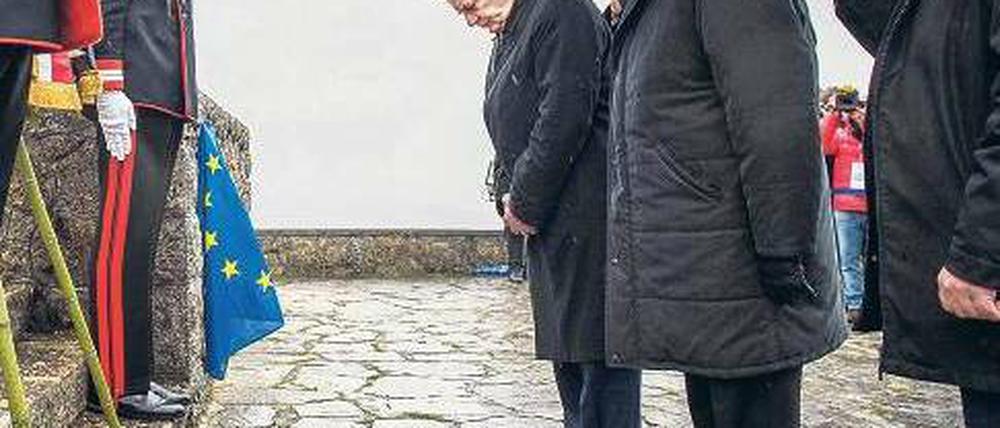 Gedenken im Bergdorf. Gauck, Napolitano in Sant'Anna di Stazzema. Foto: dpa