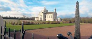 Notre-Dame de Lorette. 42 000 Gräber befinden sich auf dem größten französischen Soldatenfriedhof, nördlich von Arras.