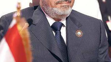 Mohammed Mursi. Der Präsident regiert ein verarmendes Land. Foto: Karim Sahib/AFP