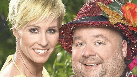 Nominiert, nicht geehrt. Das „Dschungelcamp“ 2012 mit Sonja Zietlow und dem mittlerweile verstorbenen Dirk Bach. Foto: RTL