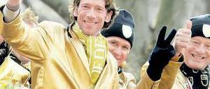 In Köln verwurzelt. Konstantin Neven DuMont (l.) will Nachfolger von WDR-Intendantin Monika Piel werden. Auch der 43-Jährige hat eine Bewerbung eingereicht. Foto: dpa