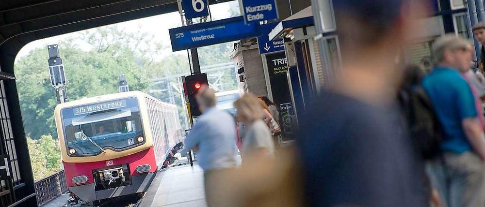 In Schräglage. Seit Jahren machen die S-Bahn-Waggons Probleme.