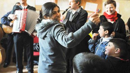 Der Zuzug von Roma steigt in ganz Berlin. Am größten ist der Anstieg in Mitte mit 6200 und in Neukölln mit 5000 Gemeldeten. 
