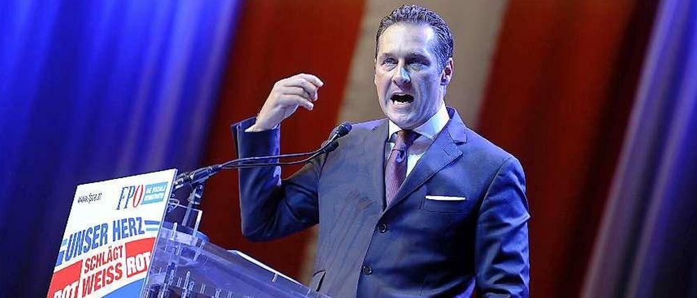 FPÖ-Chef Heinz-Christian Strache dürfte über die Abwahl in ihrem Stammwahlland Kärnten nicht erfreut sein. Dort wurden die Rechtspopulisten von den Sozialdemokraten als stärkte Partei abgelöst.