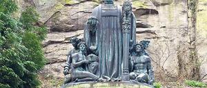 Genie im Liebethaler Grund. 1933, zum 50. Todestag Wagners, wurde das wuchtige Denkmal eingeweiht. 