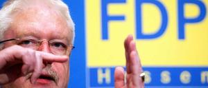 Jörg-Uwe Hahn sprach in einem Interview die vietnamesische Abstammung von Philipp Rösler an.