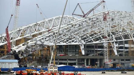Teures Wintermärchen: Bauarbeiten am Olympiastadion Fisht im russischen Sotschi.