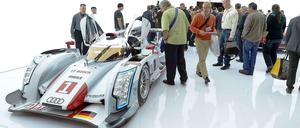 Auf der CES beeindruckte Audi mit einem ganz besonderen Ausstellungsobjekt: Das Siegerauto von Le Mans, der R18 e-tron, wurde den Besuchern gezeigt.