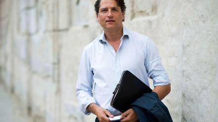 Das Simon-Wiesenthal-Zentrum hat seinen Antisemitismus-Vorwurf gegen den Journalisten und Verleger Jakob Augstein differenziert.