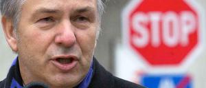 Wowereit soll seinen Rücktritt als Regierender Bürgermeister angeboten haben, sagt der SPD-Landesvorsitzende Jan Stöß.