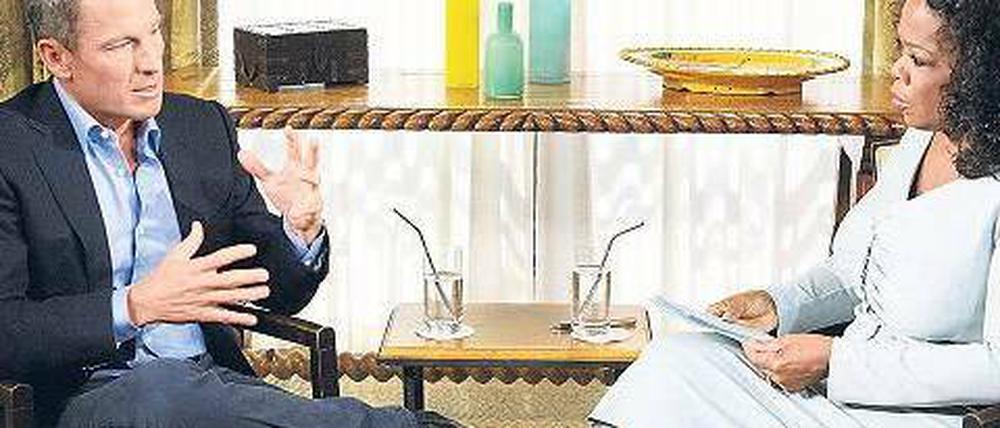 Lange Sitzung. In einem Hotel traf sich Lance Armstrong mit der US-amerikanischen Talkshow-Gastgeberin Oprah Winfrey zur Aufzeichnung ihrer Sendung. Der gefallene Radstar soll ihr dabei Einblicke in seine Dopingvergangenheit gegeben haben. Foto: AFP