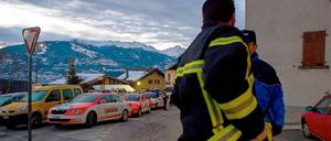 Am Mittwochabend erschoss ein Amokläufer drei Menschen in der Ortschaft Daillon. Die Einsatzkräfte haben nun großräumig abgesperrt.