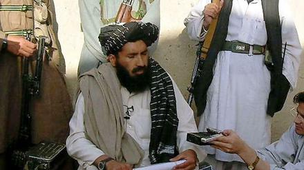 Maulvi Nazir Wazir (Mitte)