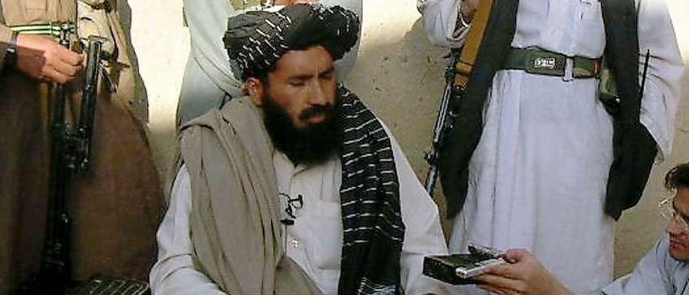 Maulvi Nazir Wazir (Mitte)