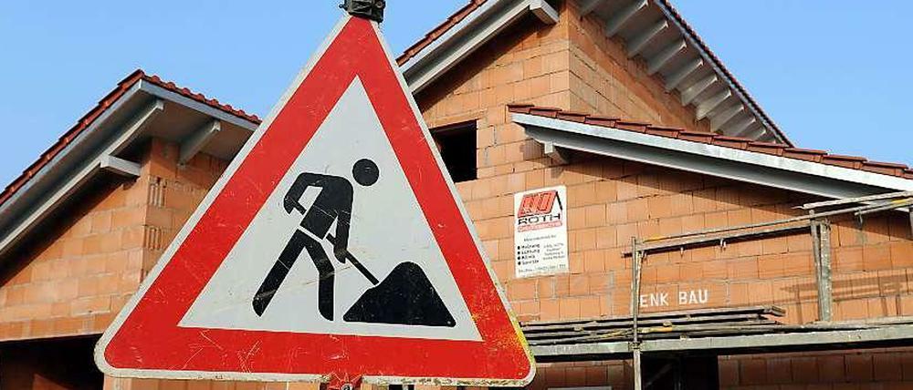 Verbraucherschützer raten, alte Bausparverträge bloß nicht zu kündigen.