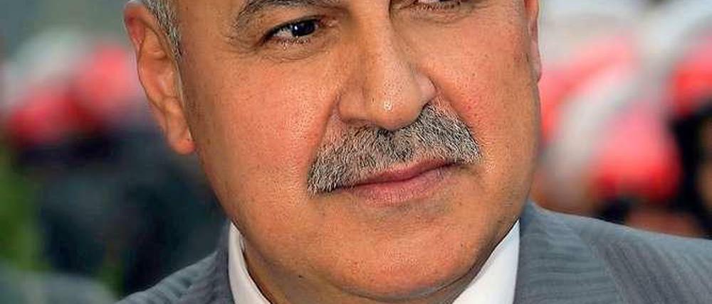 Ägyptens Vizepräsident Mekki tritt zurück.