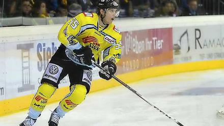 Christian Ehrhoff führte Krefeld gegen die Eisbären zum nächsten Sieg.