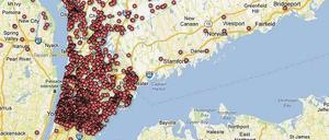 Viele rote Punkte zeigen an, wo im Bundesstaat New York die Waffenbesitzer leben. Hier geht es zur interaktiven Karte.