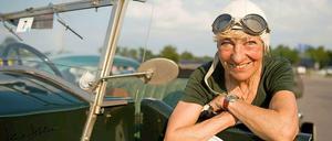 Heidi Hetzer, bekannt als Rallyefahrerin und ehemalige Opel-Autohauschefin.
