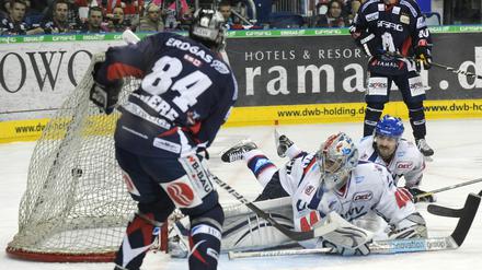 Drin ist er. Brière trifft zum 3:1.