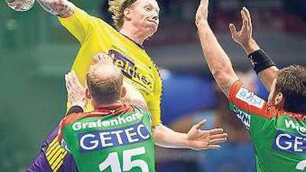 Atemlos. Berlins Borge Lund überzeugte gegen Magdeburg. ]Foto: dpa