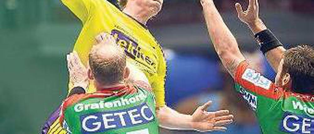 Atemlos. Berlins Borge Lund überzeugte gegen Magdeburg. ]Foto: dpa