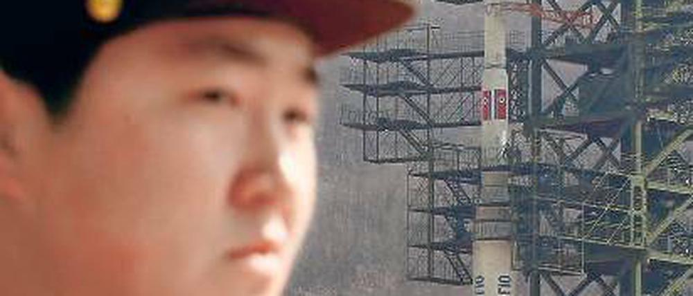 Wachestehen vorm Prestige-Objekt. Ein Soldat in einer Raketenanlage in Nordkorea, aufgenommen bei einer der wenigen erlaubten Journalistenbesuche. Foto: Bobby Yip/rtr