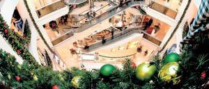 Von wegen Krise. Das Weihnachtsgeschäft läuft gut an, Bücher sind die beliebtesten Geschenke. Allein damit wird Umsatz von 1,14 Milliarden Euro erwartet.