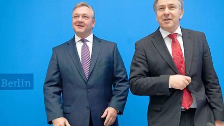 Regierungspartner: Frank Henkel und Klaus Wowereit.