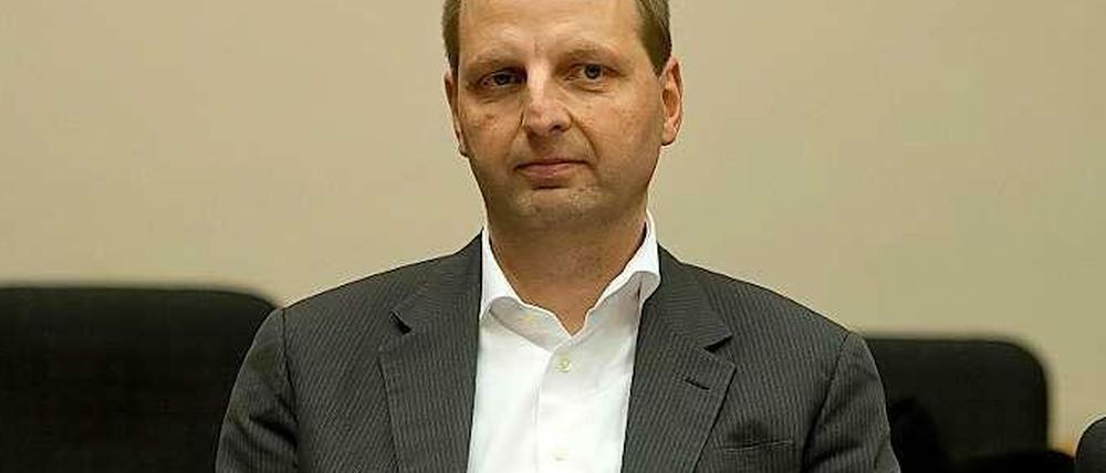 Innensenator Thomas Heilmann muss sich vor dem Rechtsausschuss des Berliner Abgeordnetenhauses erklären.