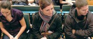 Von Hilfskräften betreut. Die Zahl der Lehrenden an den Hochschulen stieg seit 2001 um 85 Prozent, die der Professoren jedoch nur um 14 Prozent.