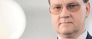 Bernd Palenda (52), ist seit dem 19. November kommissarischer Leiter der Abteilung Verfassungsschutz beim Innensenator. Der Jurist war zuvor für die Aufsicht über den Polizeivollzugsdienst zuständig. Foto: dapd