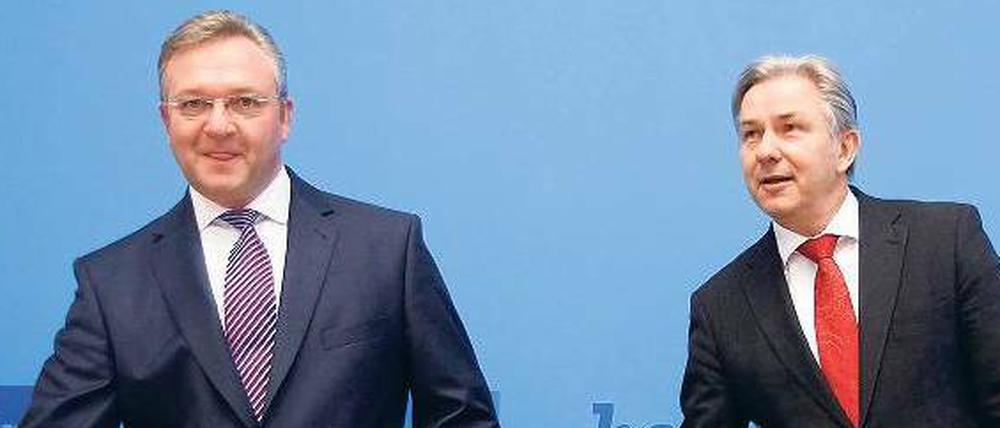 Alles prima: Henkel und Wowereit preisen ihre Erfolgsbilanz.