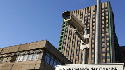 Transparenz-Offensive: Eine Außenaufnahme der Charité.