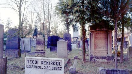 Irdische Integration. Seit 1866 steht das Areal am Columbiadamm Muslimen als letzte Ruhestätte offen. 