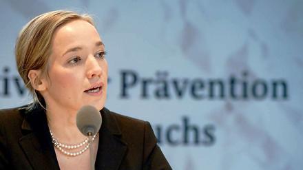 Findet beides gut - dass Eltern zu Hause erziehen und arbeiten gehen: Familienministerin Kristina Schröder (CDU). 