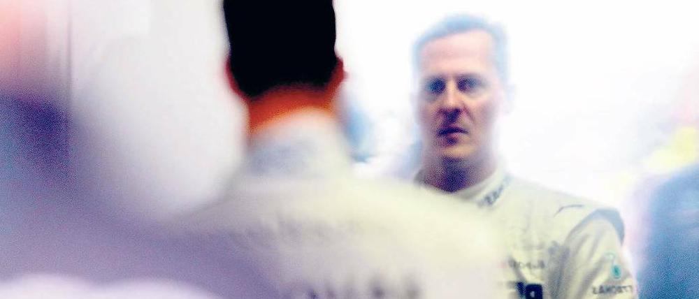 Wer bin ich? Michael Schumacher erkannte sich zuletzt selbst nicht wieder – fünf Mal in Folge blieb er ohne Punkte. Foto: dpa