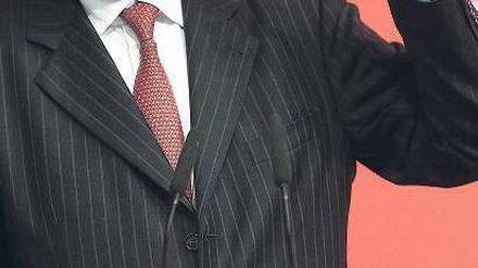 Diese Aussage des Kandidaten in spe gefiel dem SPD-Nachwuchs besonders: „Ich stehe nur für eine rot-grüne Regierung zur Verfügung, für andere Spielchen nicht.“ Foto: Jens Wolf/dpa