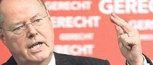Diese Aussage des Kandidaten in spe gefiel dem SPD-Nachwuchs besonders: „Ich stehe nur für eine rot-grüne Regierung zur Verfügung, für andere Spielchen nicht.“ Foto: Jens Wolf/dpa