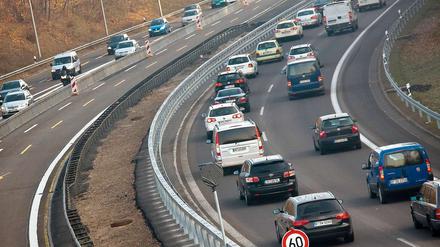 Auf der A 115 kam es am Vormittag zu einem Verkehrschaos, weil eine Bombe aus dem Zweiten Weltkrieg gesprengt werden musste.