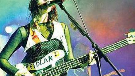 Alles neu. Kate Nash rockt in Berlin. Foto: Geisler-Fotopress/Behring