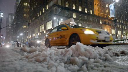 Windsturm "Athena" brachte vor allem New York und New Jersey eisige Kälte und Schneematsch.