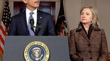 Außenministerin Hillary Clinton verlässt den Stab des wiedergewählten Präsidenten.