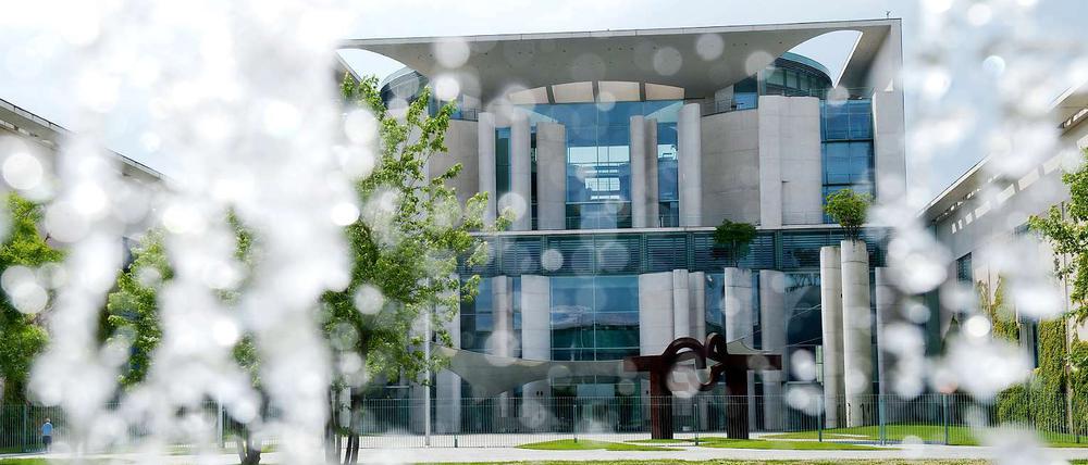 Im Kanzleramt in Berlin ringen die Koalitionsspitzen am Sonntag um zentrale Streitfragen.