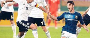 Ein Teeniestar wird erwachsen. Die Zeit der Bruchweg-Boys ist vorbei, Lewis Holtby ist professioneller geworden. Foto: dapd