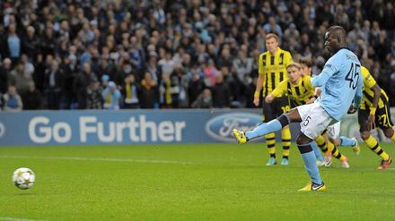 Gegen Deutsche trifft er gern. Mario Balotelli saß lange auf der Bank, kam spät ins Spiel und versaute Borussia Dortmund noch den Abend.