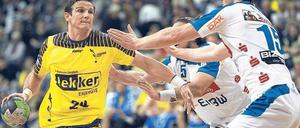 Regisseur und Retter. Bartlomiej Jaszka bewahrte die Füchse vor einem Remis. Foto: Fishing4