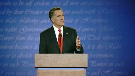 Überraschungserfolg für Mitt Romney: Die erste TV-Debatte gewinnt der Republikaner.